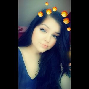 Meet your Posher, Dana